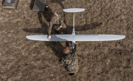 Operatorzy dronów z Lubelskiej Brygady OT ćwiczą na poligonie