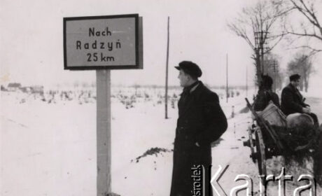 Niemiecki drogowskaz w latach 40-tych