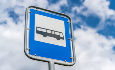 Miasto przekaże 28 tys. powiatowi na dofinansowanie przewozów autobusowych