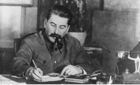 Józef Stalin pyknął fajeczkę
