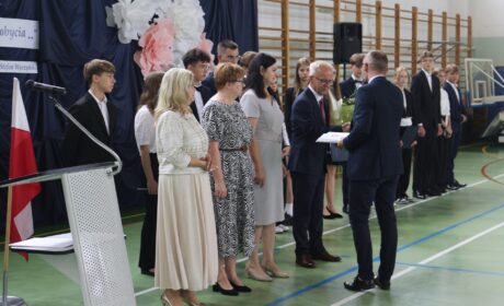 Koniec roku w „Dwójce”, czyli czas pożegnań
