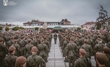 Przysięga żołnierzy 2 LBOT w Parczewie